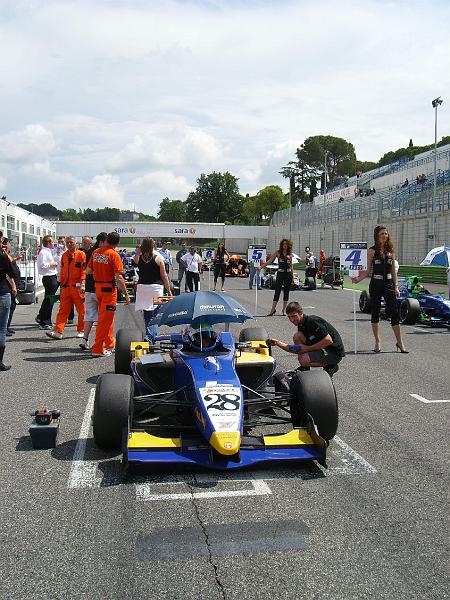 SL702005.JPG